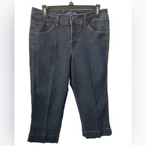 Bandolino Cropped Capris Jeans Blue Dark Wash Size Size 12 x 16”L